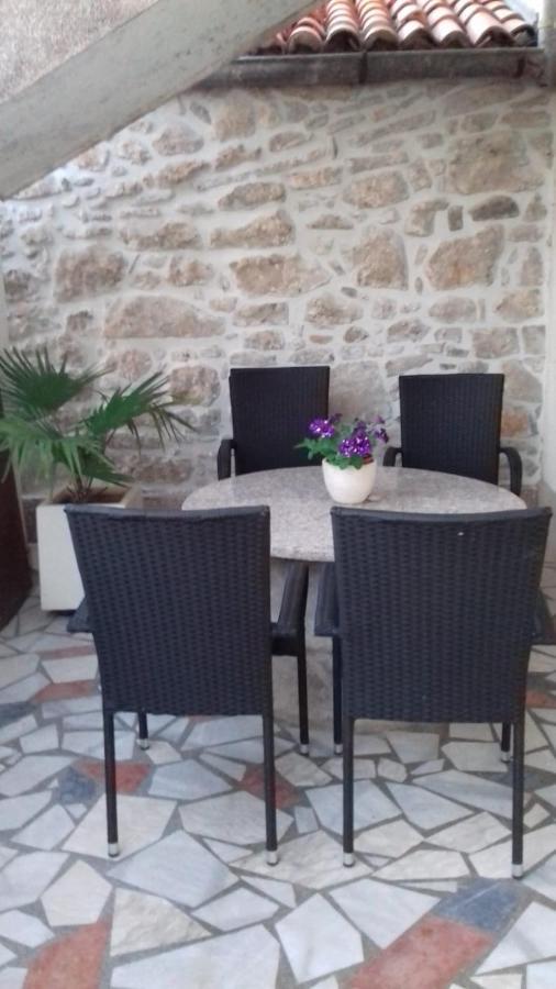 Apartment Magdic Brzac Екстер'єр фото