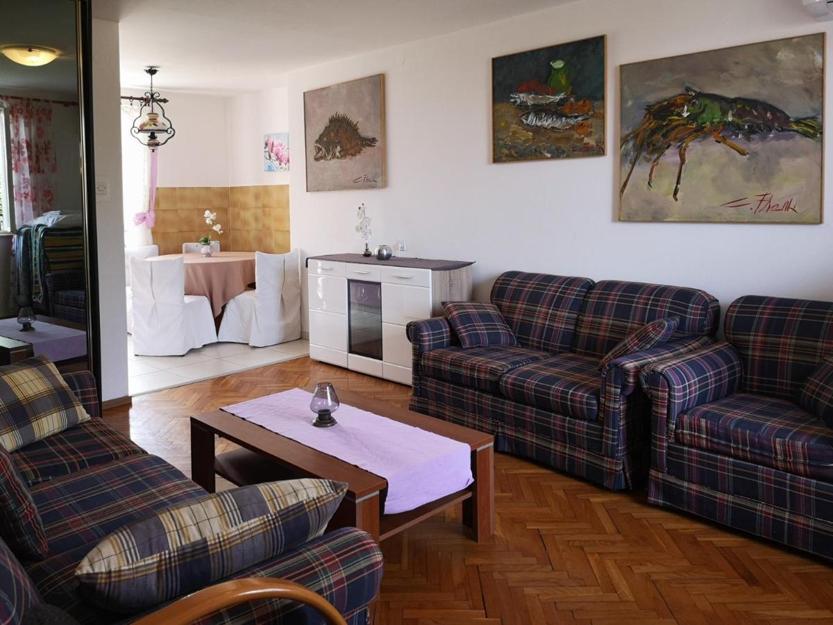 Apartment Magdic Brzac Екстер'єр фото