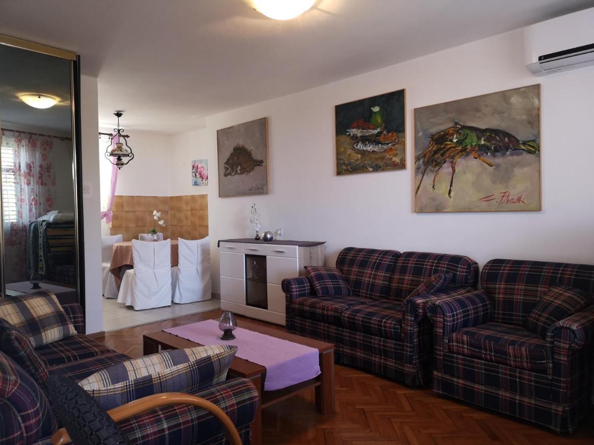 Apartment Magdic Brzac Екстер'єр фото