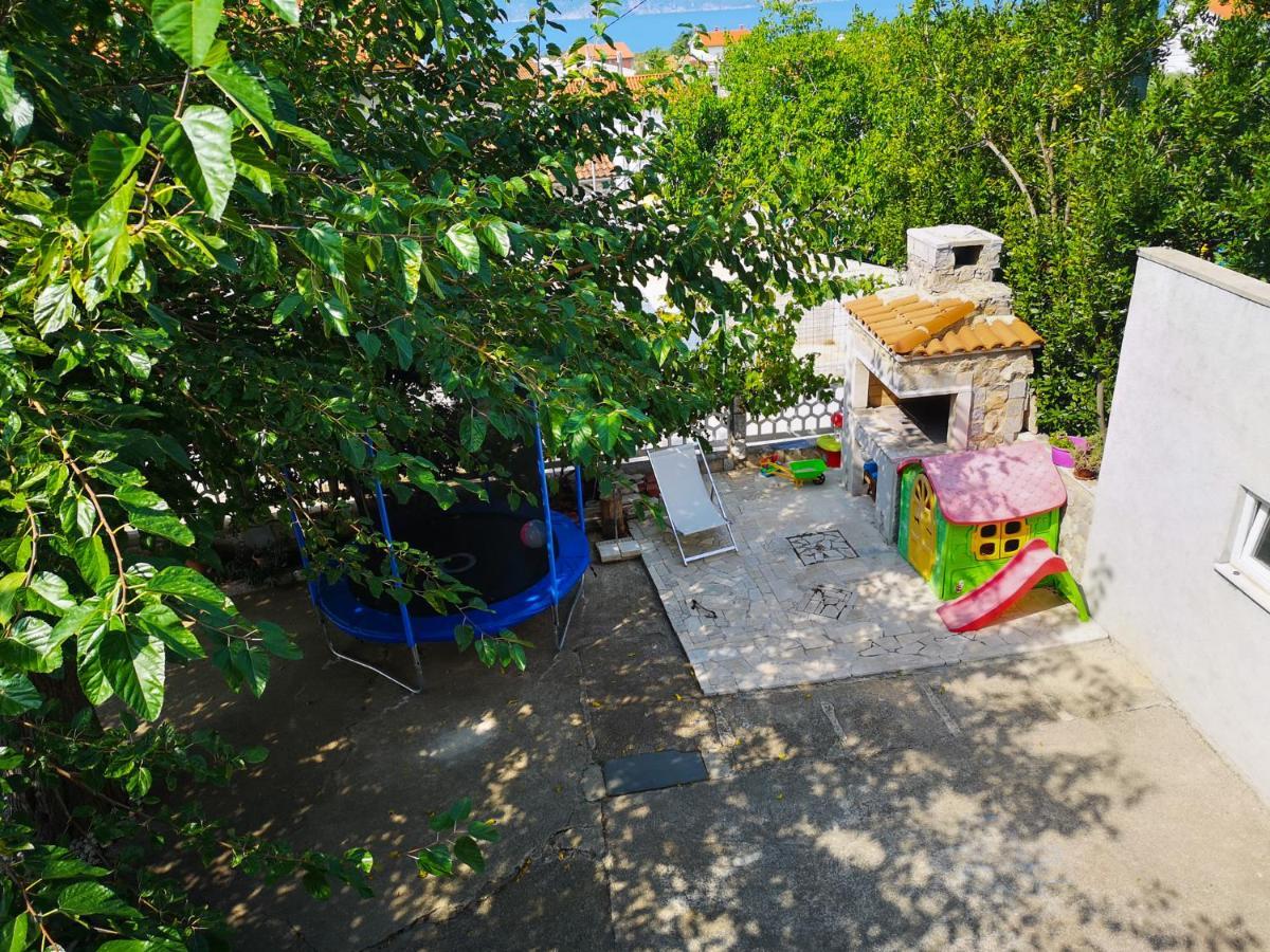 Apartment Magdic Brzac Екстер'єр фото