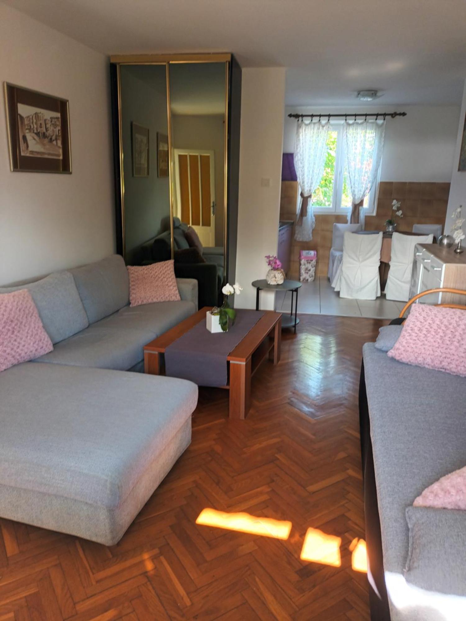 Apartment Magdic Brzac Екстер'єр фото