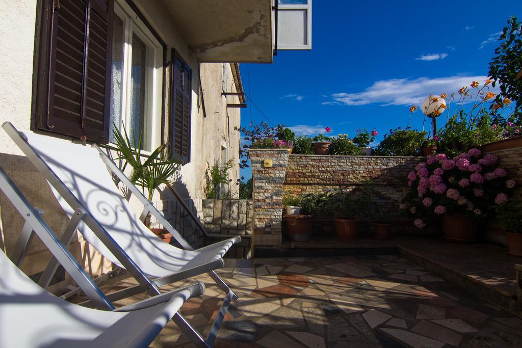 Apartment Magdic Brzac Екстер'єр фото