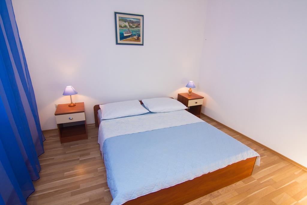 Apartment Magdic Brzac Екстер'єр фото